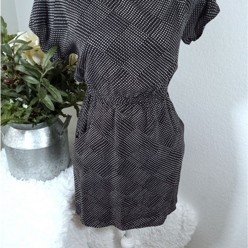 πΈ3/$25 Xhilaration Short Sleeve Black and White Polka Dot Mini Dress, Size M - Picture 7 of 13
